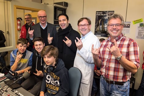 Ein Besuch von Menschen für Kinder e.V. bei Kinderradio Marburg.